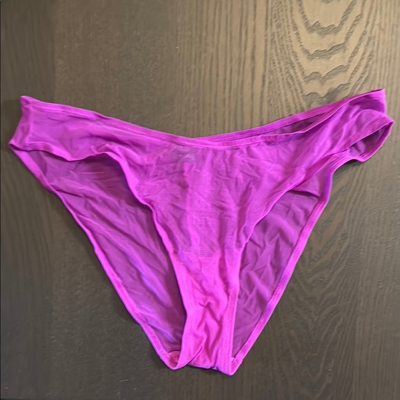 CUUP Plunge Bra Set in Mirage - Picture 9 of 10